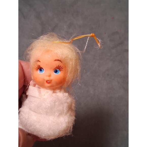 Vintage Mod Christmas Ice Skater Girl Ornament - Picture 2 of 4